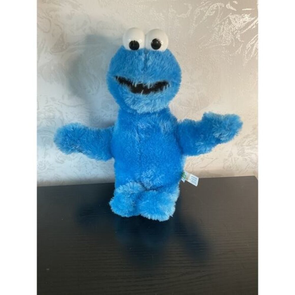 Sesame Street Cookie Monster Blue Plush Stuffed Animal Toy